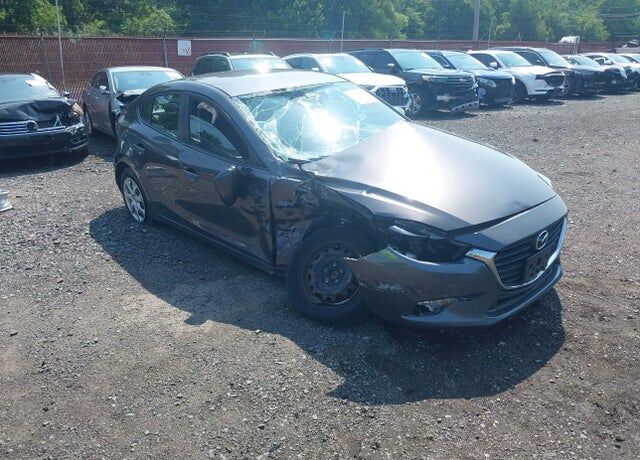 2018 MAZDA Mazda3