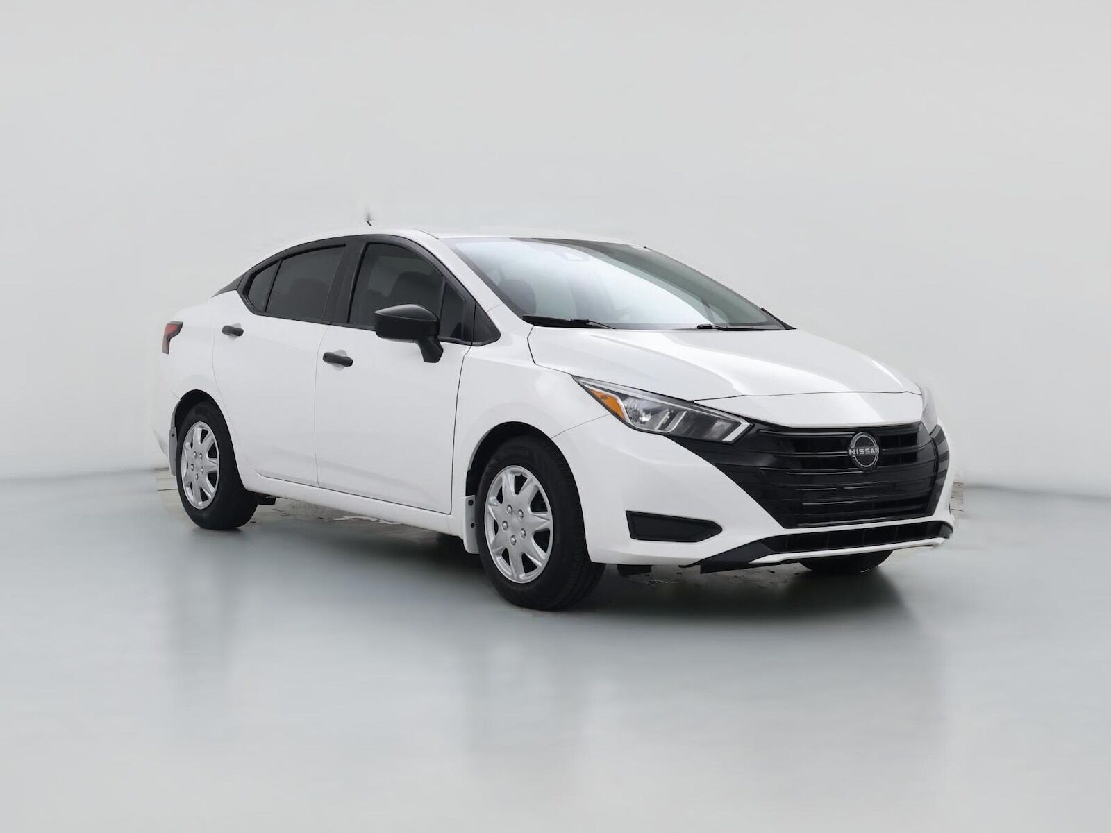 2023 NISSAN Versa