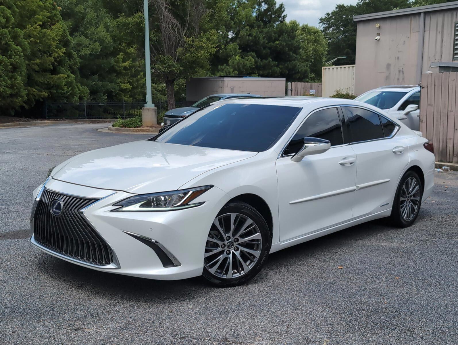 2020 LEXUS ES