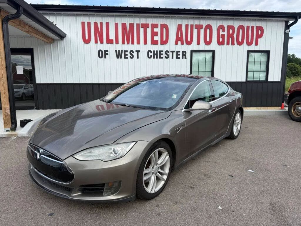 2015 TESLA Model S