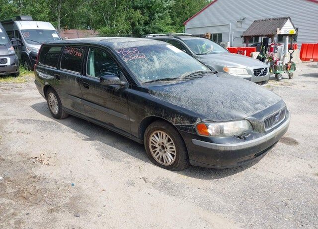 2004 VOLVO V70