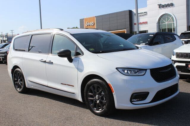 2024 CHRYSLER Pacifica