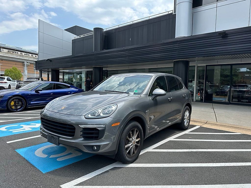 2015 PORSCHE Cayenne