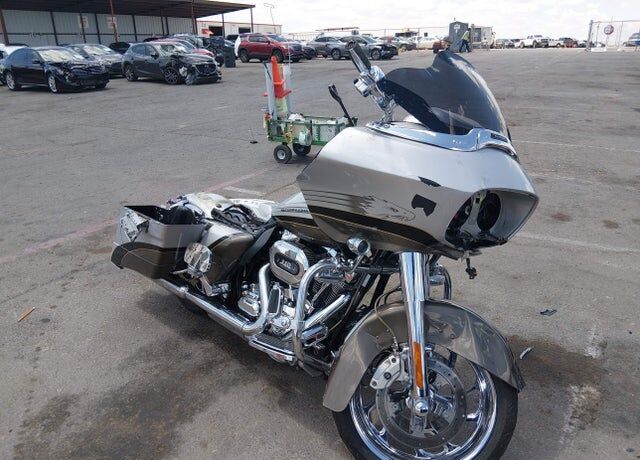 2009 HARLEY DAVIDSON CVO Road Glide 3