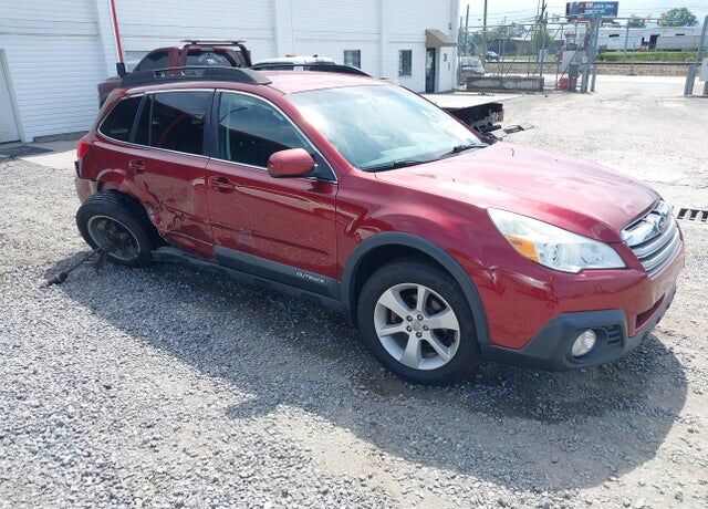 2014 SUBARU Outback