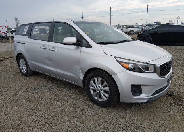 2016 KIA Sedona