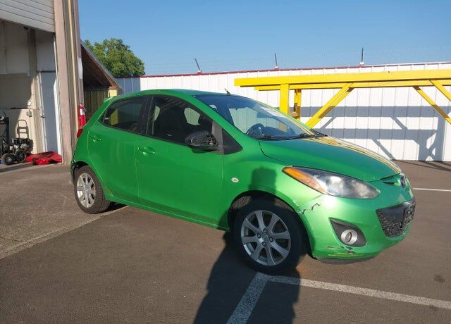2011 MAZDA Mazda2