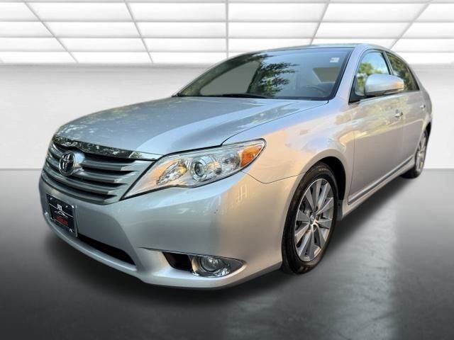 2011 TOYOTA Avalon