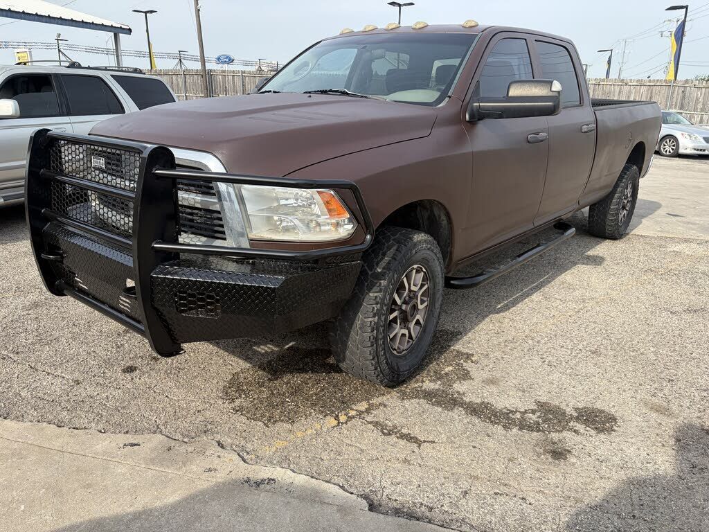 2011 DODGE Ram