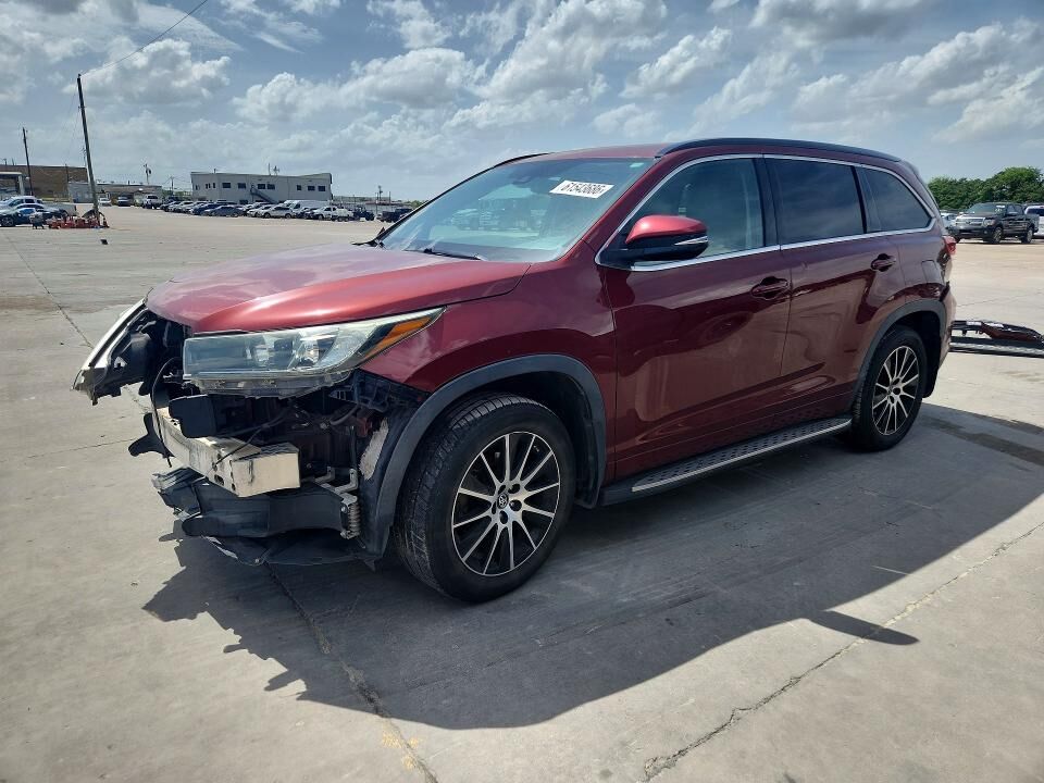 2017 TOYOTA Highlander