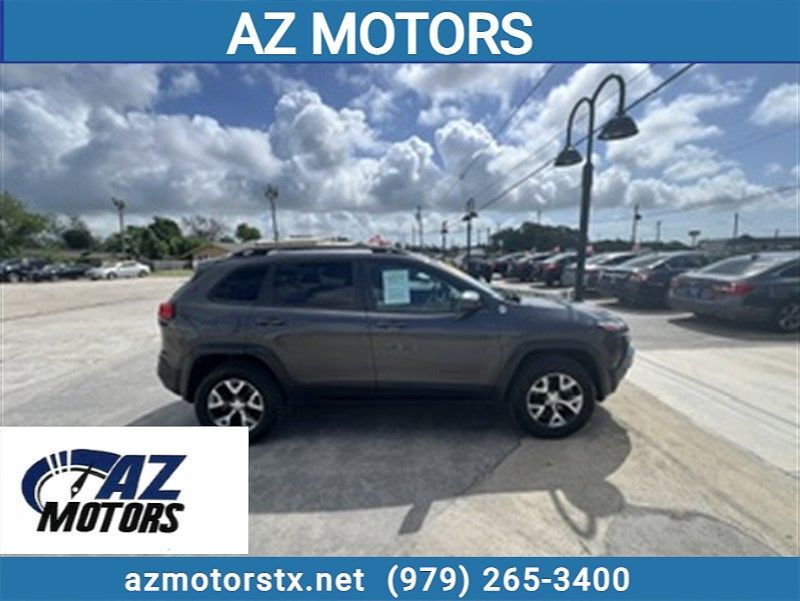 2017 JEEP Cherokee