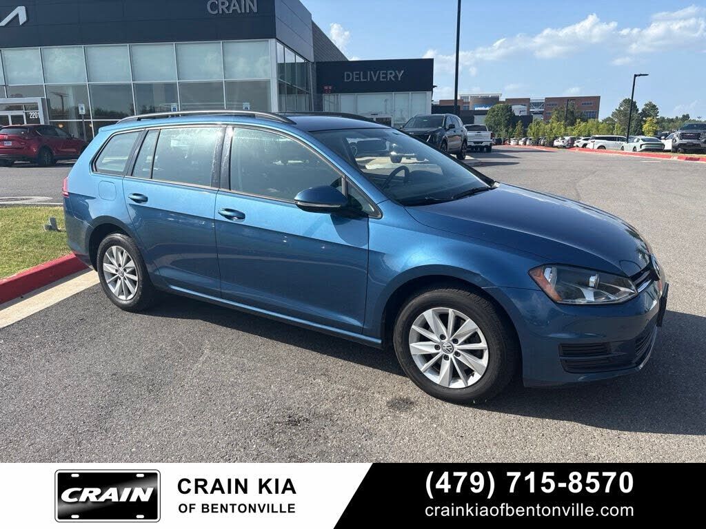 2016 VOLKSWAGEN Golf SportWagen