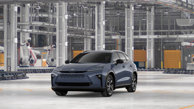2026 TOYOTA Crown Signia