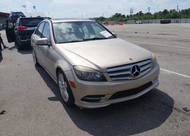 2011 MERCEDES-BENZ C-Class