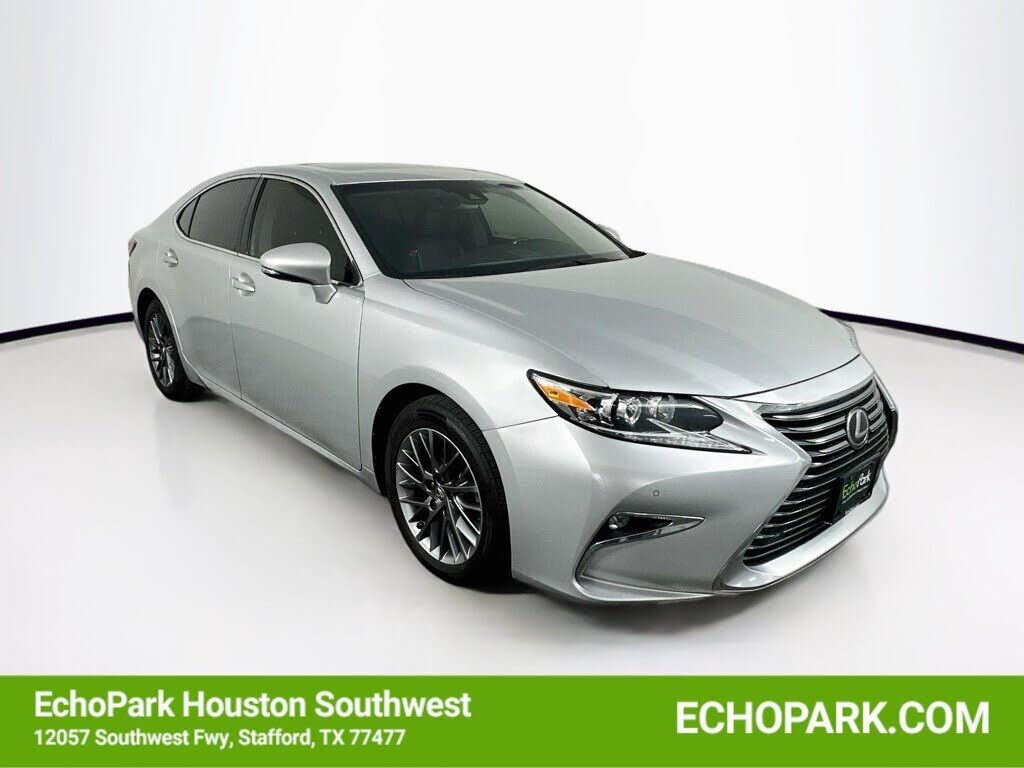 2018 LEXUS ES