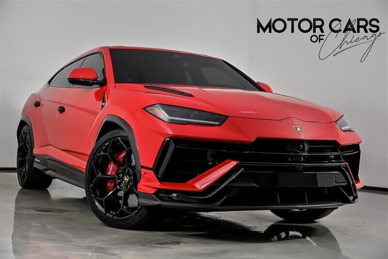 2023 LAMBORGHINI URUS