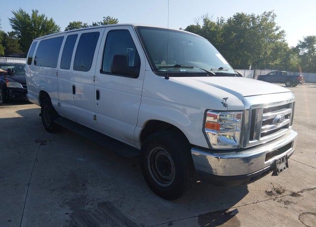 2013 FORD E-350