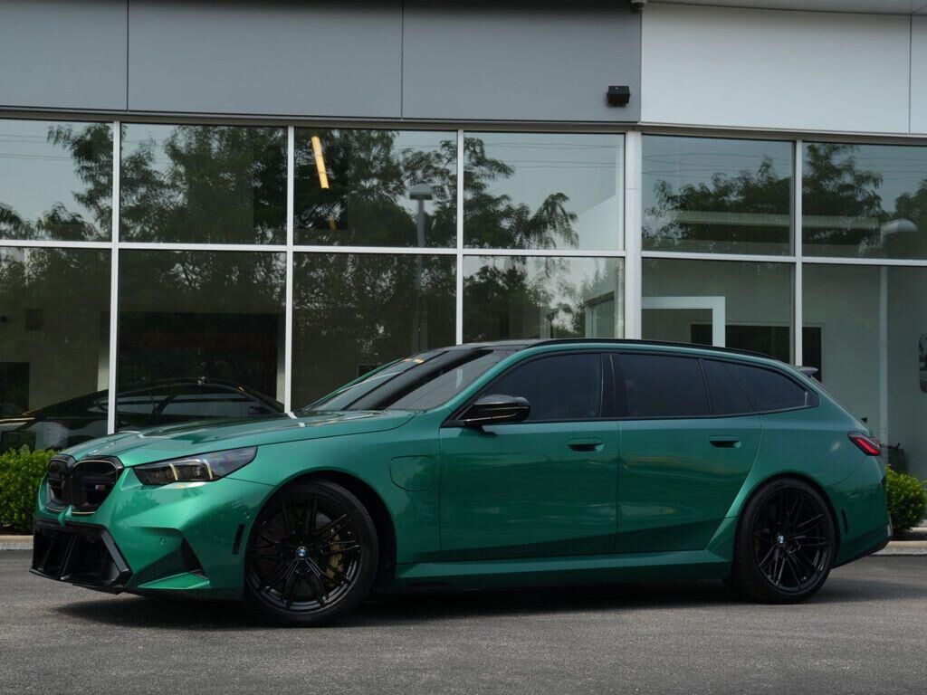 2025 BMW M5