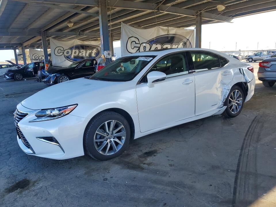 2018 LEXUS ES