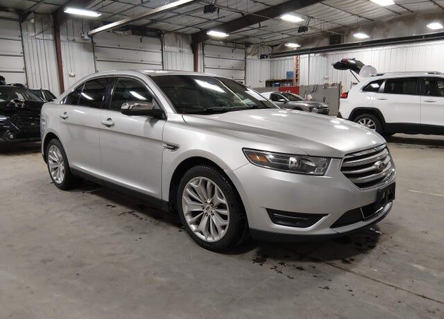 2018 FORD Taurus