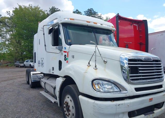 2005 FREIGHTLINER Columbia