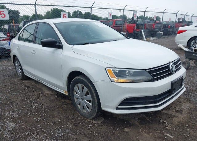 2016 VOLKSWAGEN Jetta