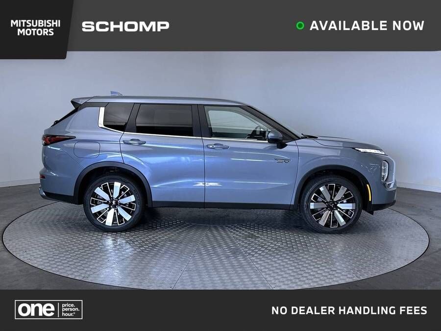 2026 MITSUBISHI Outlander