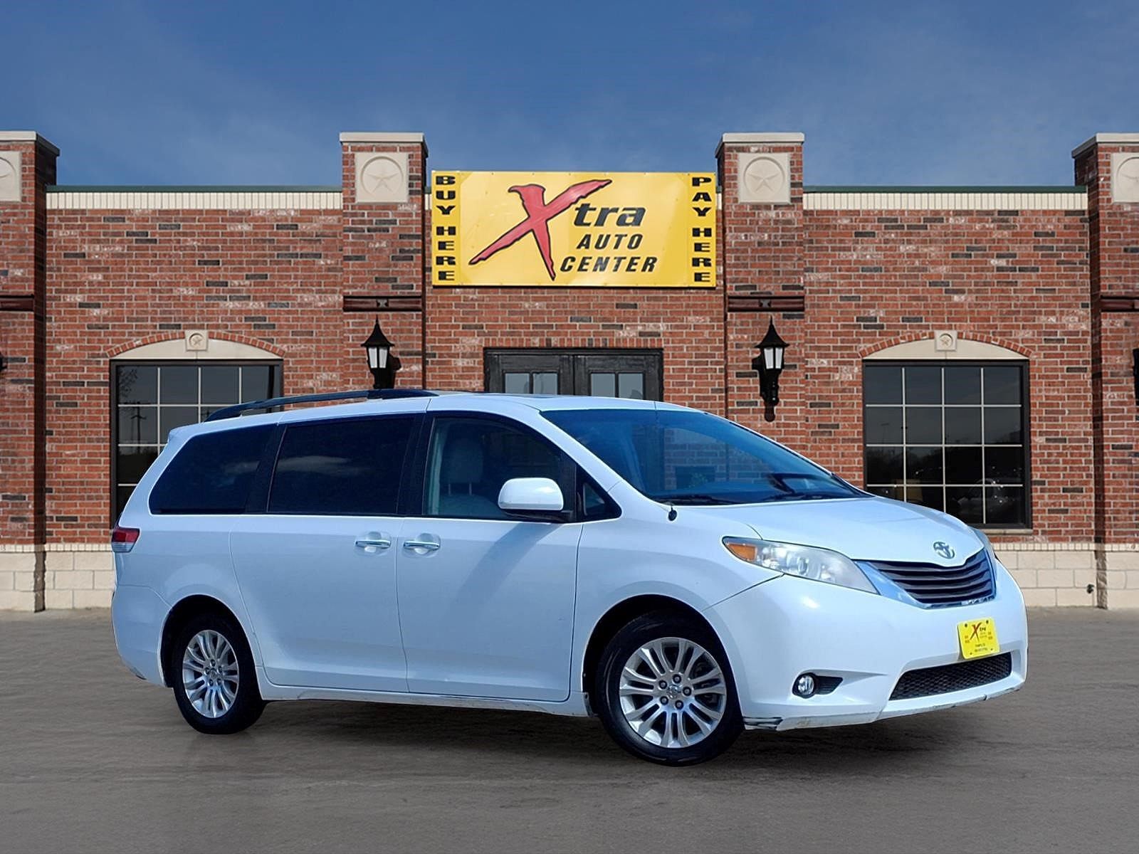 2014 TOYOTA Sienna