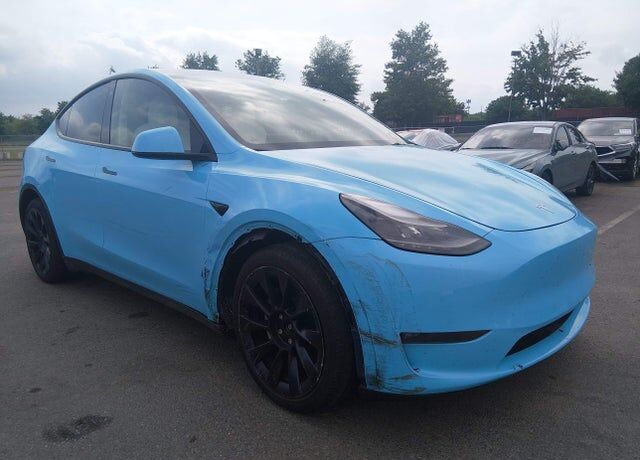 2023 TESLA Model Y