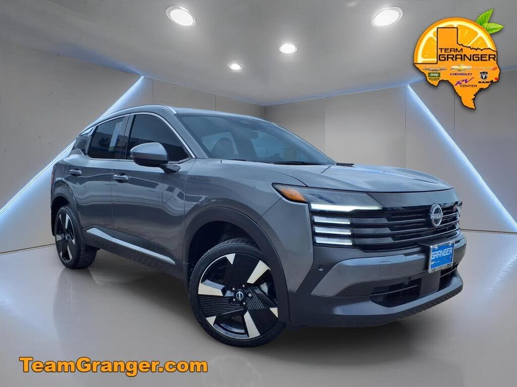 2025 NISSAN Kicks