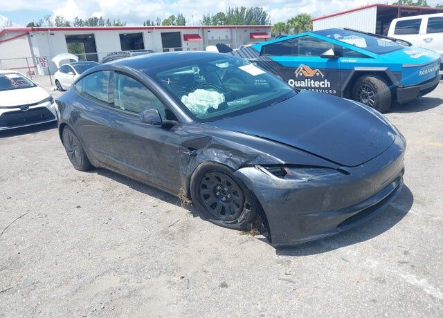2026 TESLA Model 3