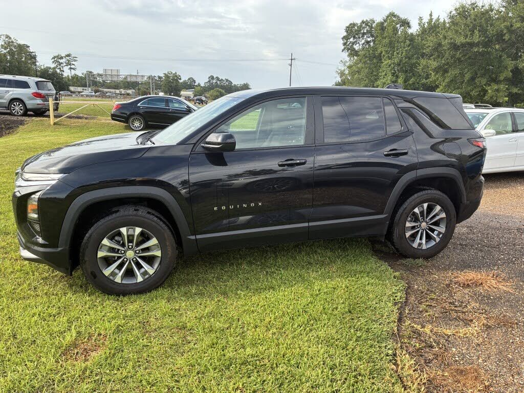 2025 CHEVROLET Equinox