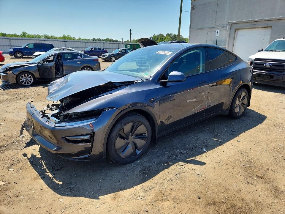 2026 TESLA Model Y