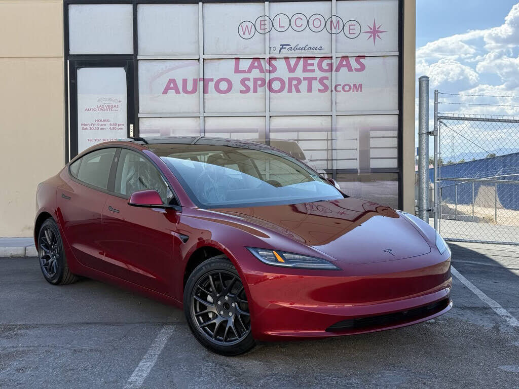2026 TESLA Model 3