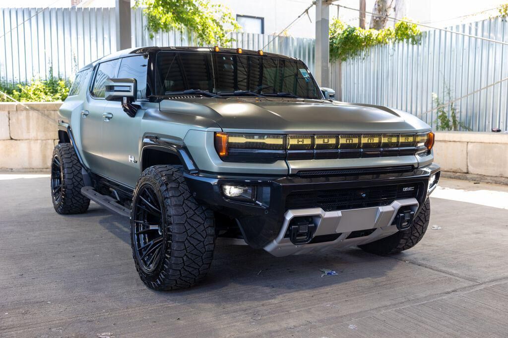 2024 GMC Hummer EV SUV