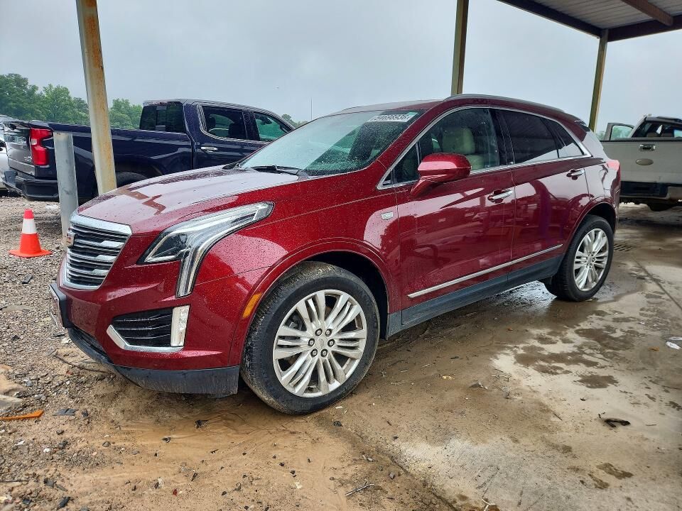 2017 CADILLAC XT5