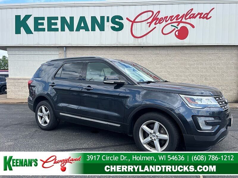 2017 FORD Explorer