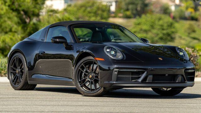 2022 PORSCHE 911
