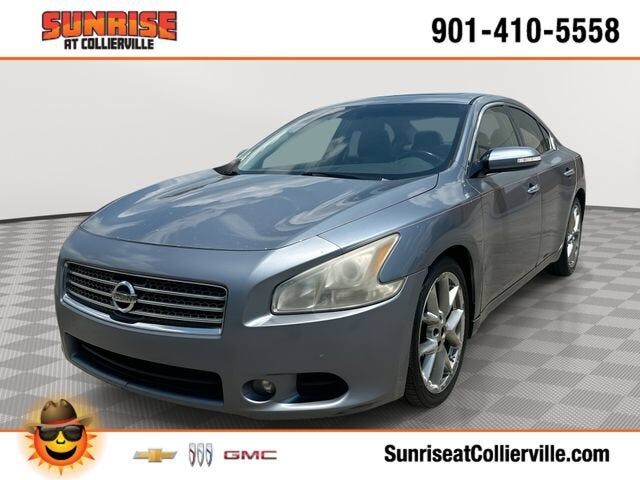 2010 NISSAN Maxima