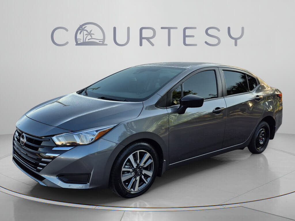 2023 NISSAN Versa