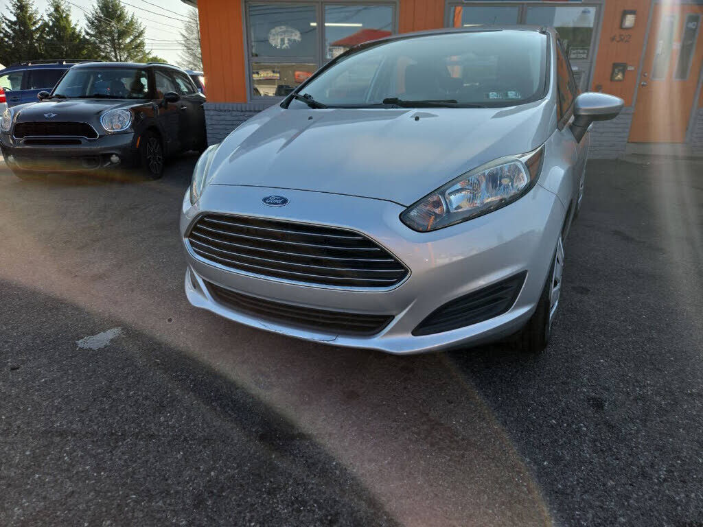 2015 FORD Fiesta