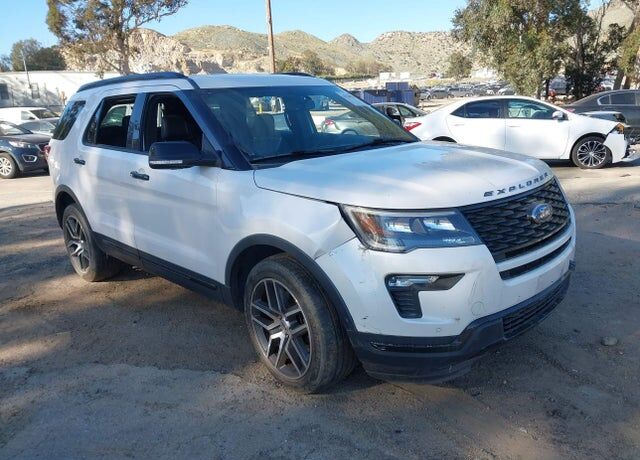 2019 FORD Explorer