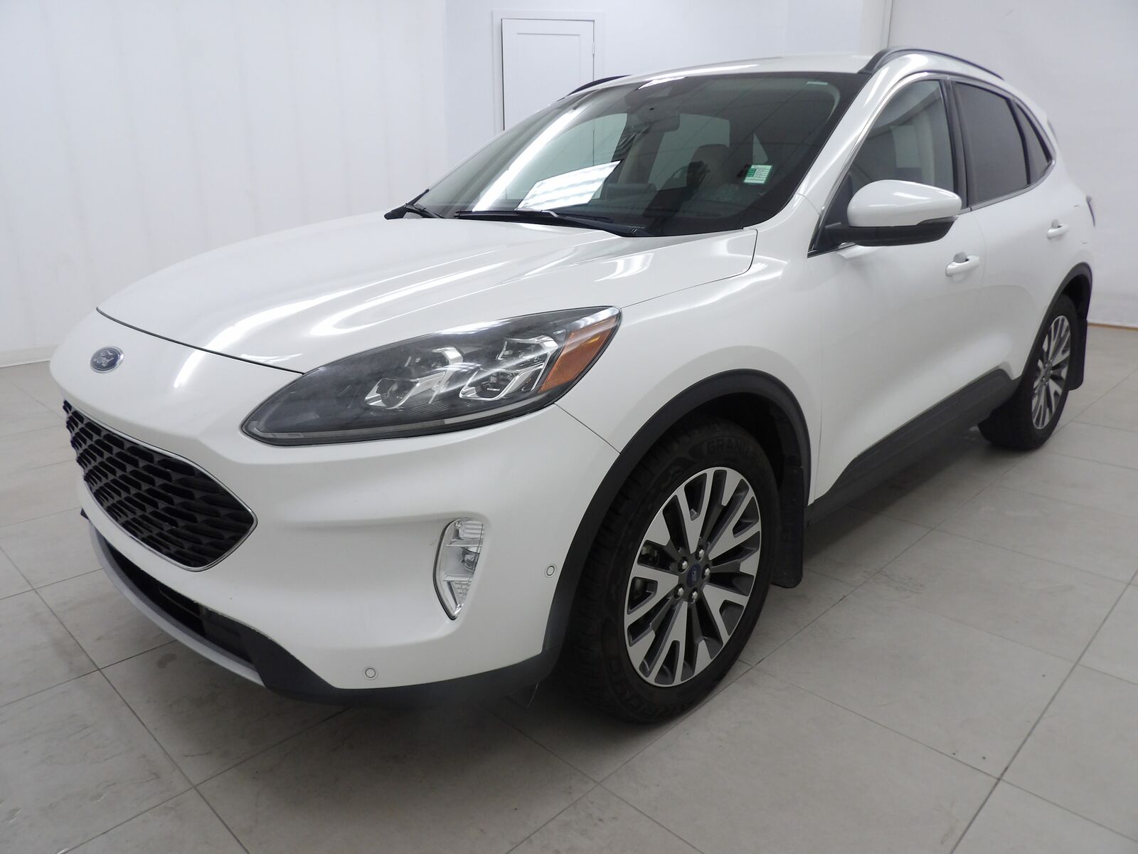 2020 FORD Escape