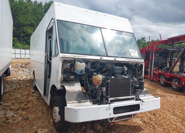 2014 FORD Commercial Chassis