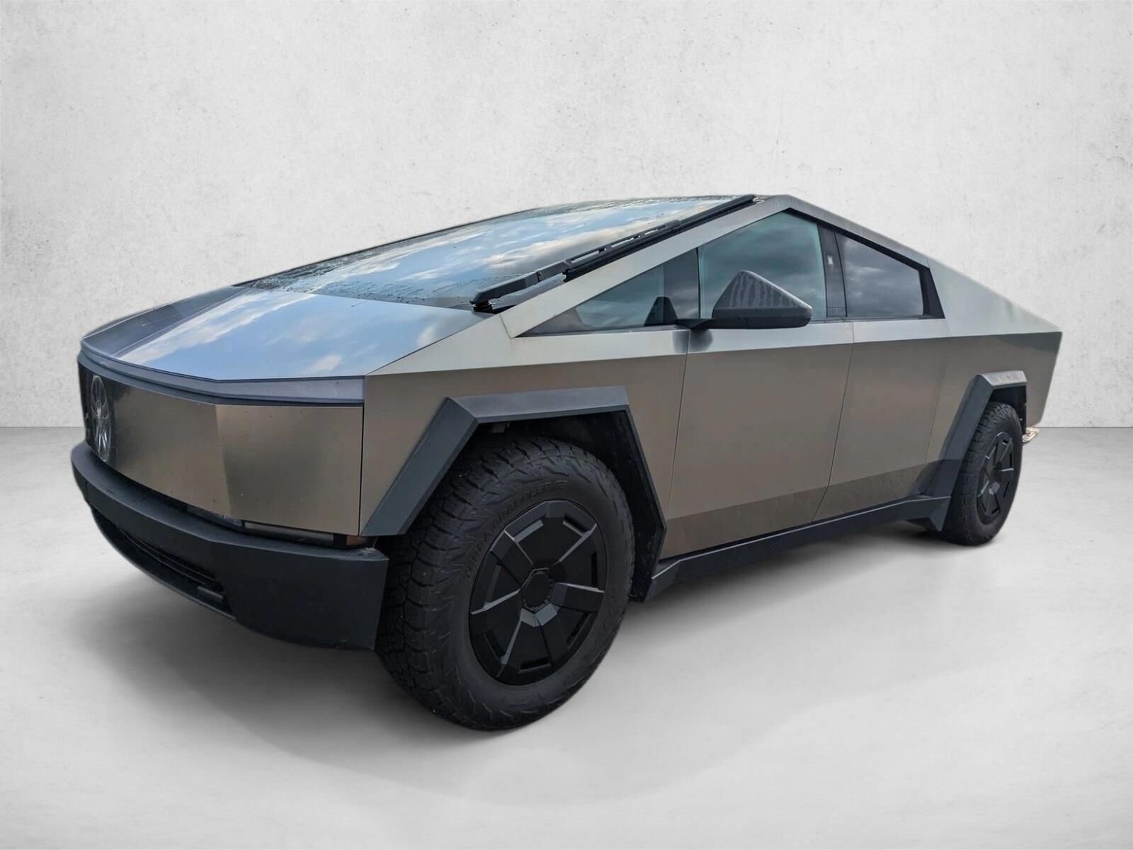 2024 TESLA Cybertruck