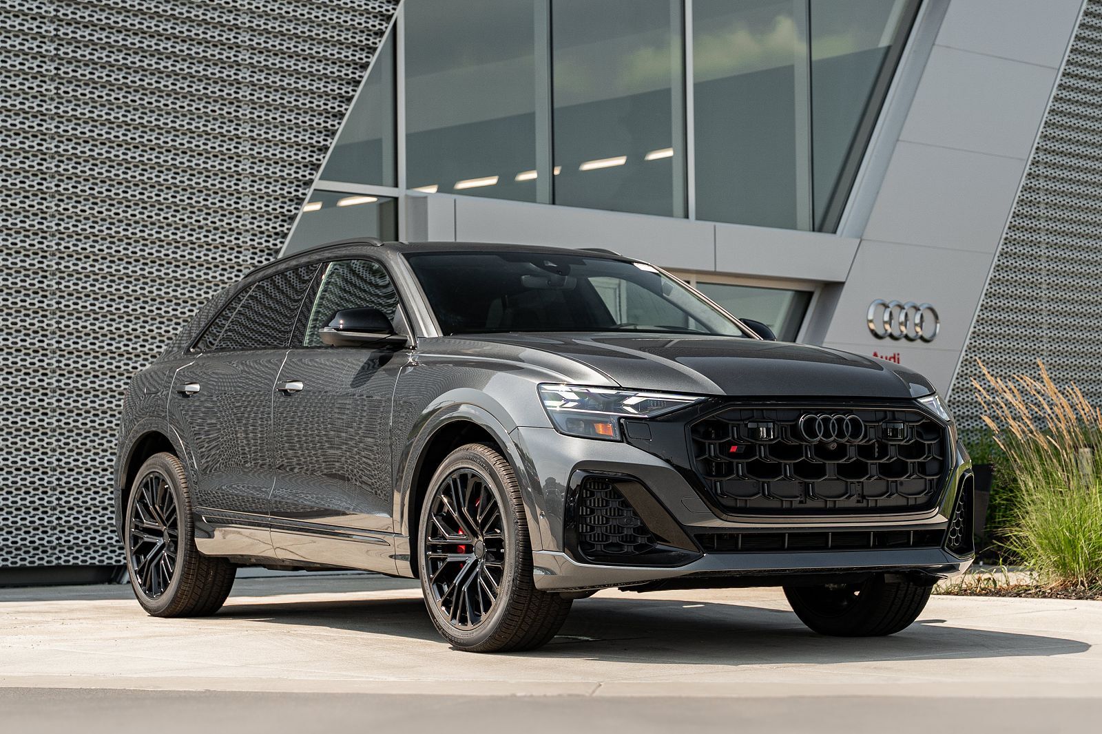 2026 AUDI SQ8
