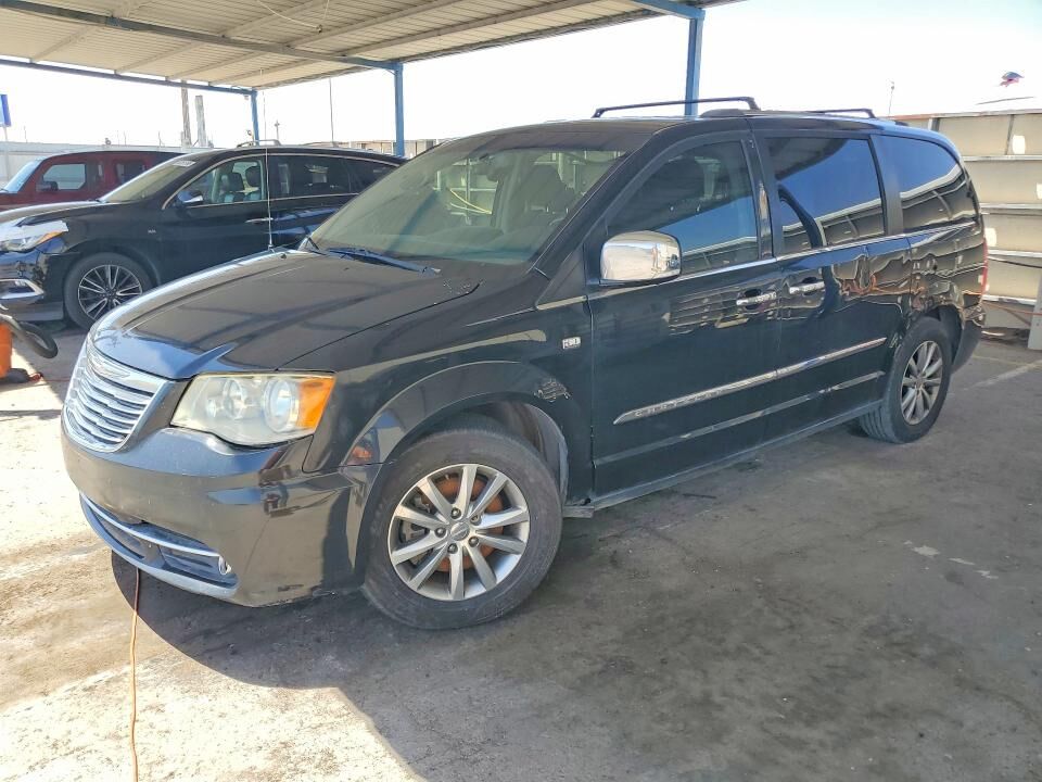 2014 CHRYSLER Town and Country