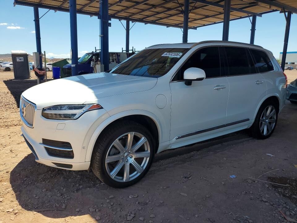 2018 VOLVO XC90