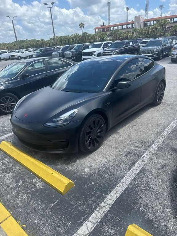 2022 TESLA Model 3