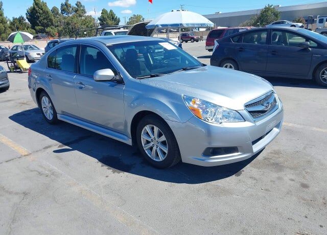 2012 SUBARU Legacy